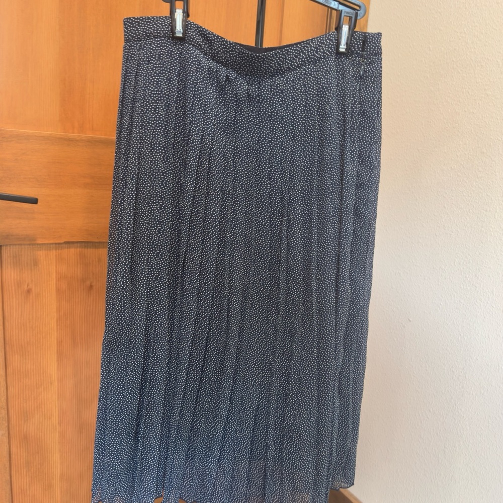 Abercrombie & Fitch Navy Midi Skirt with White Micro Dots